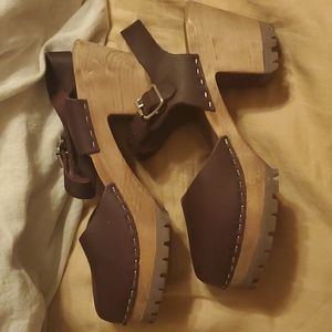 MIA Heeled Wooden Clog
